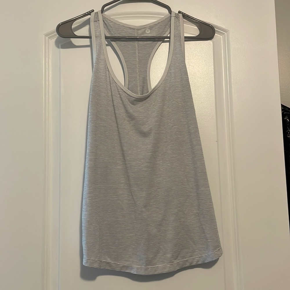 Old Navy Active Semi-Fitted Tank